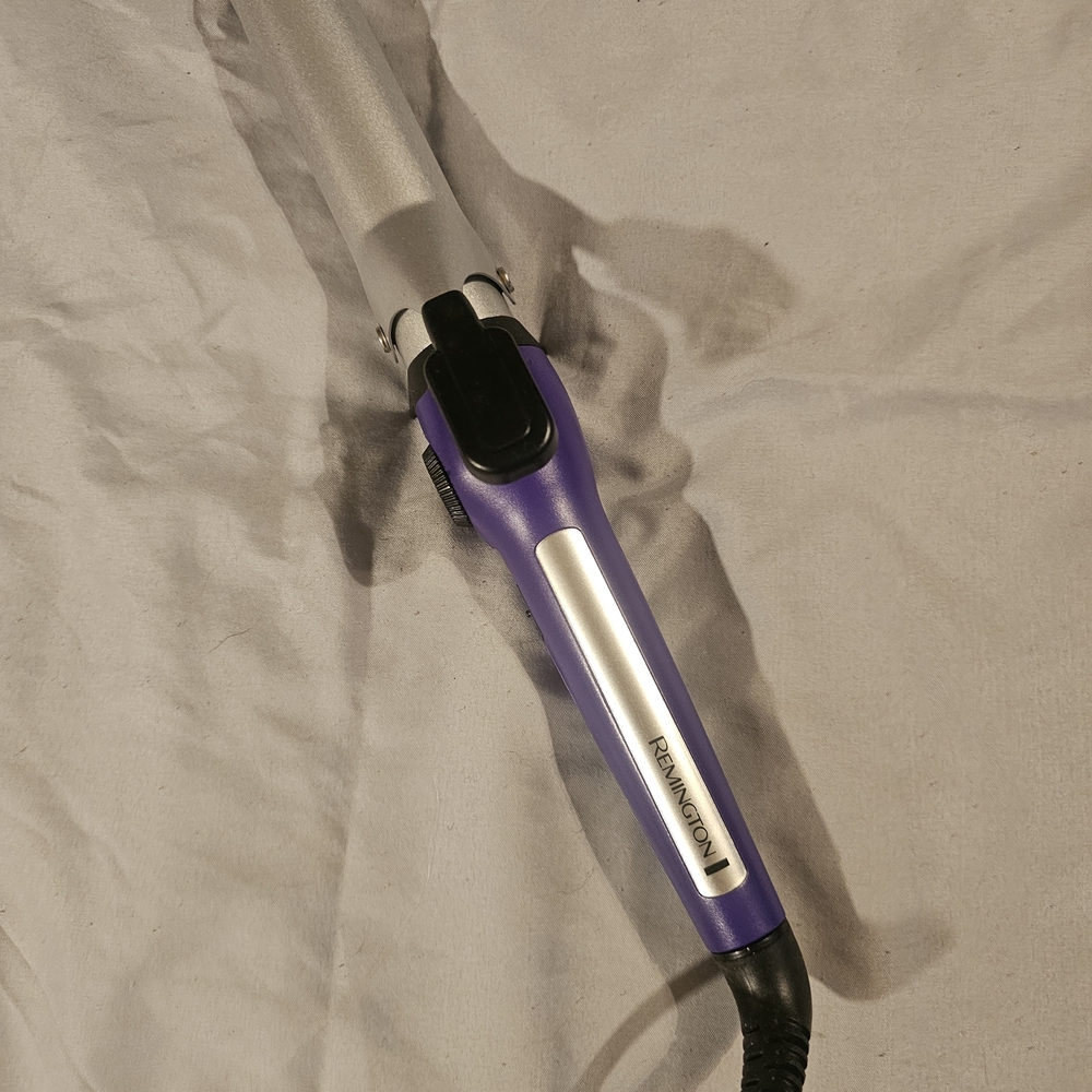 Remington Purple and Silver Curling Wand